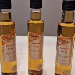 Bärlauch-Essig in eleganten Flaschen, handgemacht aus der Pinzgauer Region.