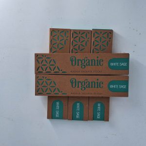 Masala Räucherstäbchen aus White Sage in stilvoller Verpackung. Handgemachte Naturprodukte.