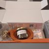 Kreatives Räucherwerk-Set in einer dekorativen Box mit Zubehör und Anleitung.